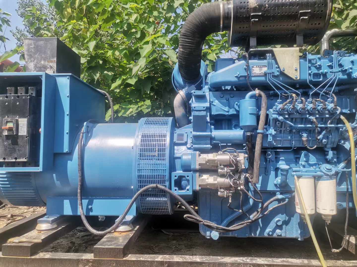 花溪详细说明降低 800kW 柴油发电机输出电流波动的方法